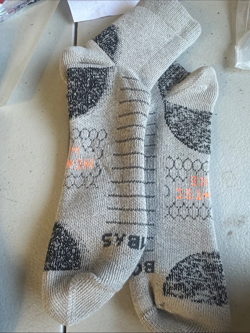 Men’s Bombas Performance Crew Socks - Gray with Black Accents R0188